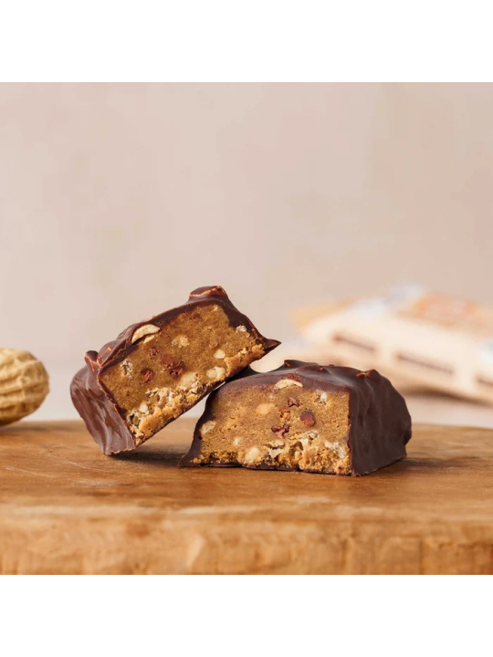 Baltyminis batonėlis su žemės riešutais Naturally Pam Clean Protein Bar