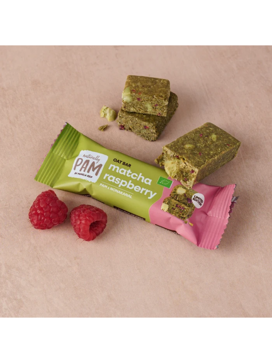 Avižų batonėlis su matcha ir avietėmis Naturally Pam Oat Bar