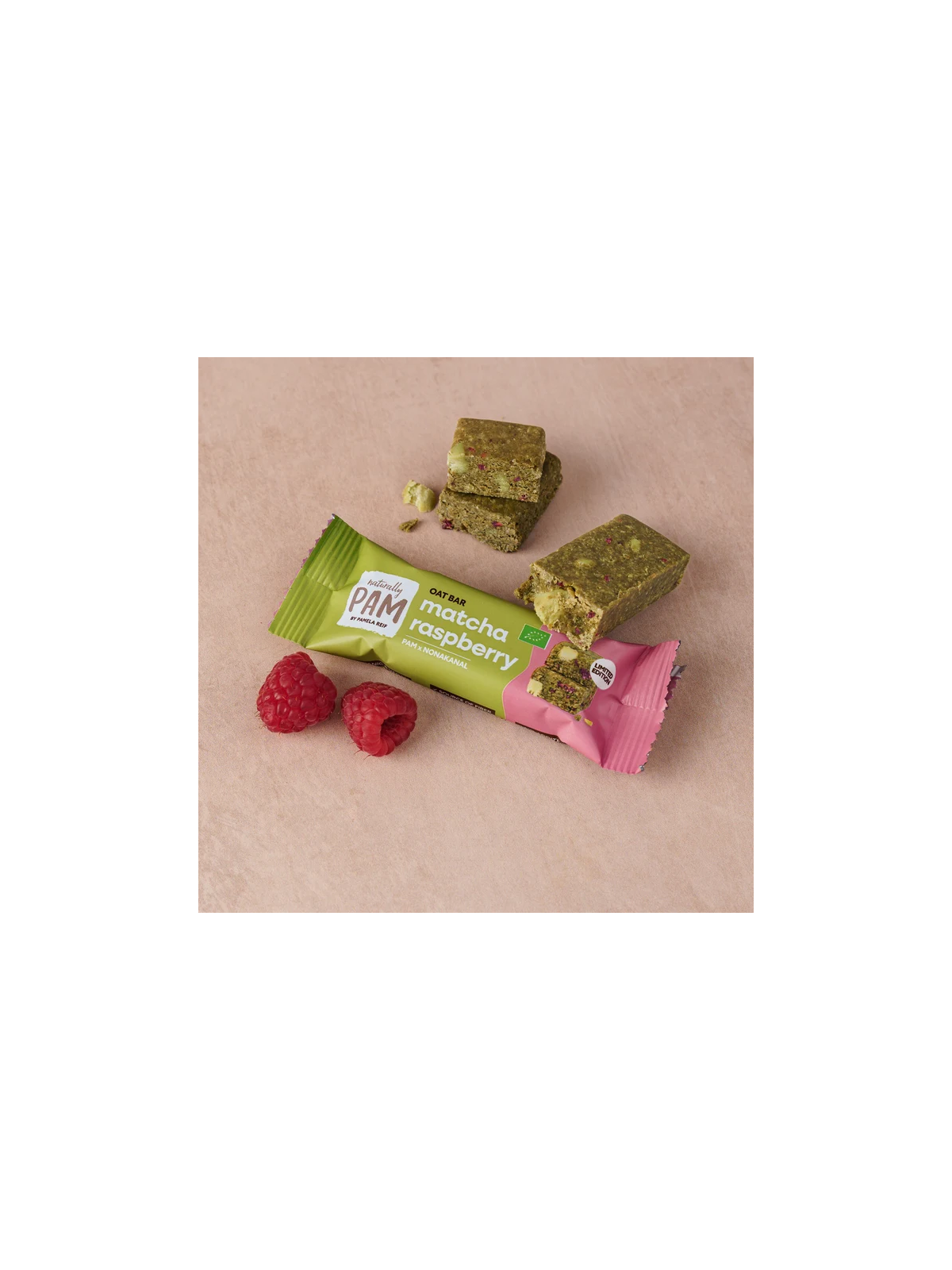 Avižų batonėlis su matcha ir avietėmis Naturally Pam Oat Bar