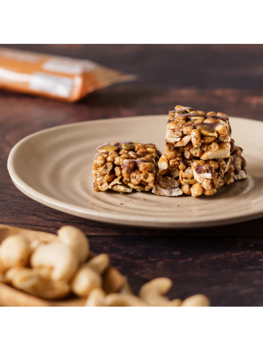 Traškus baltyminis batonėlis su anakardžiais Naturally Pam Crunchy Protein Bar